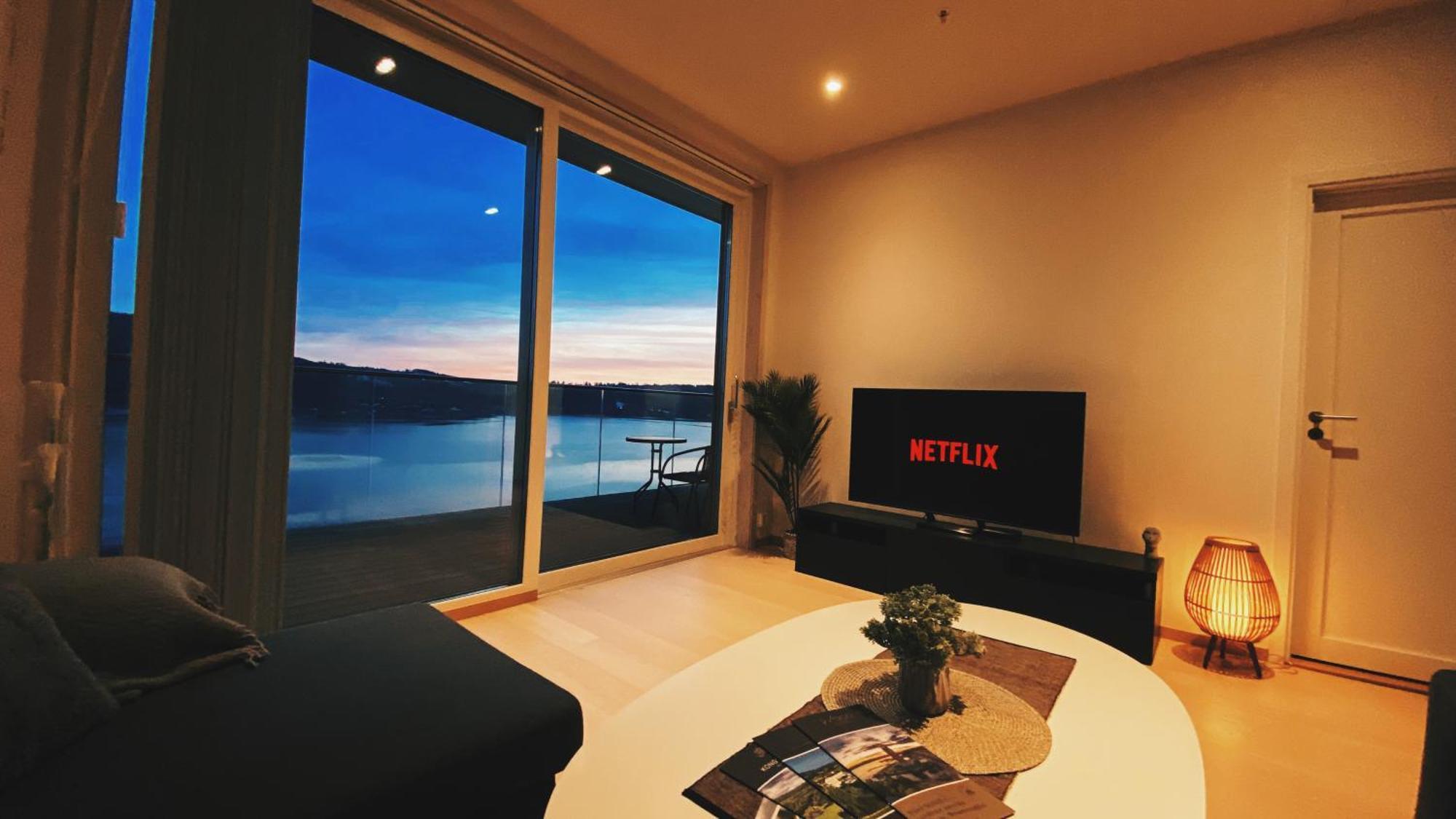 Mjos Tower Suite - Lovely Lake View Brumunddal Exterior photo